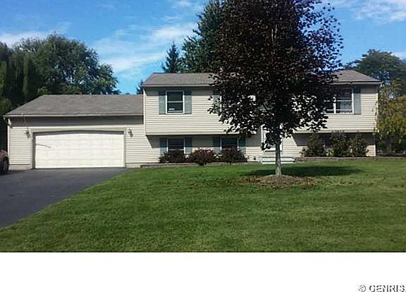 2nd image of 1265 Marvin Dr