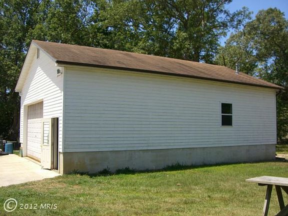 4th image of 22221 Chesapeake Ln