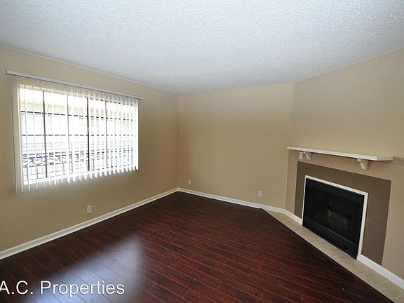 4th image of 11225 Huston St APT 302