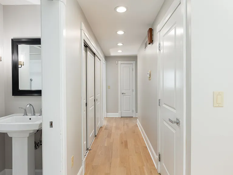 4002 Harlem Rd — Photo 19