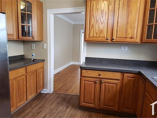 5th image of 6037 N Mozart St APT 2