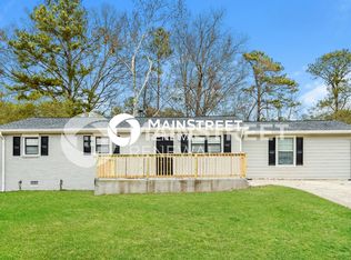 3715 Meadowview Dr, Lithia Springs, GA 30122