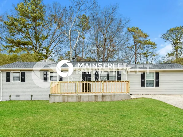 3715 Meadowview Dr, Lithia Springs, GA 30122