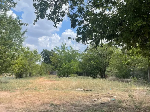 1381 Sycamore St, Abilene, TX 79602