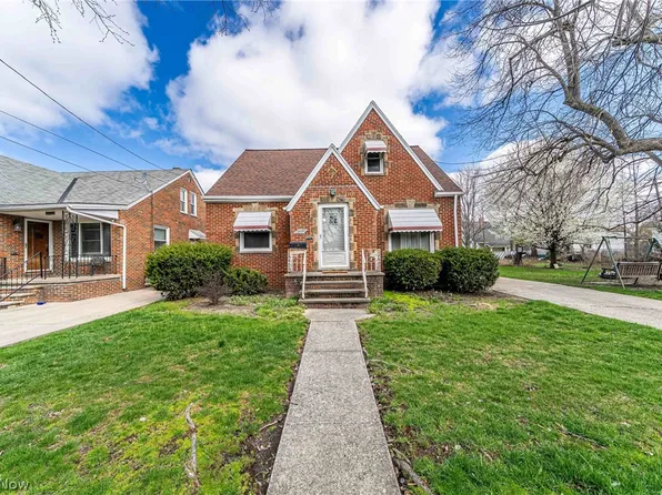 19605 Kewanee Ave, Cleveland, OH 44119