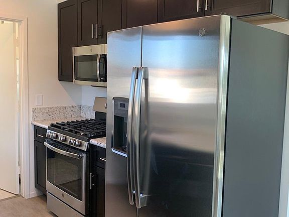 4th image of 124 N Vecino Dr