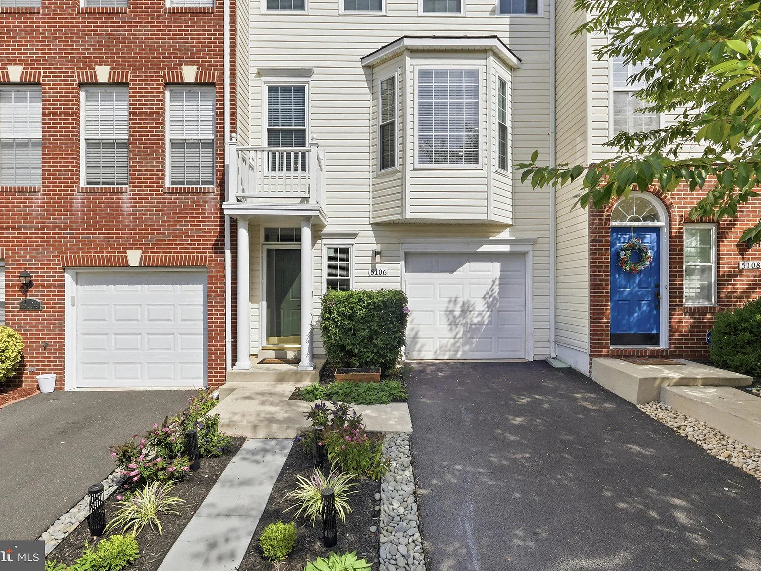 3 bed, 2.5 bath, 2000 sqft, $3,850 — Photo 3