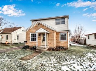 12 Oakwood Ter, North Tonawanda, NY 14120