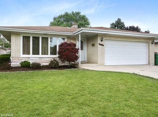 2634 Stratford Ave, Westchester, IL