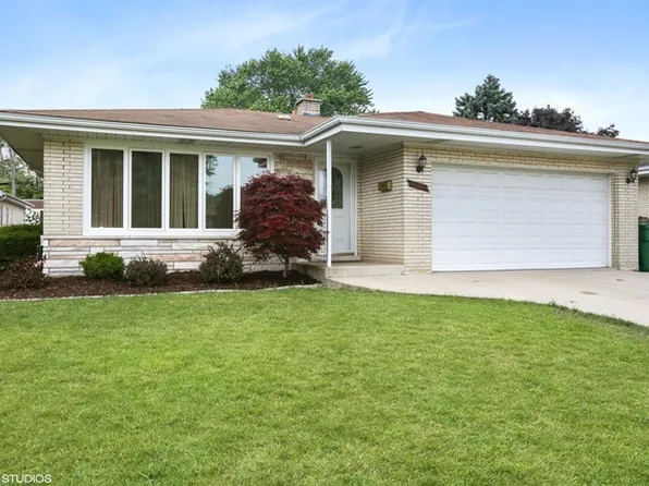 2634 Stratford Ave, Westchester, IL 60154