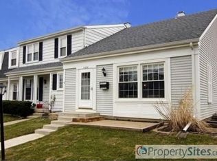 7638 Manchester Mnr, Hanover Park, IL 60133