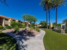 9990 N Scottsdale Rd