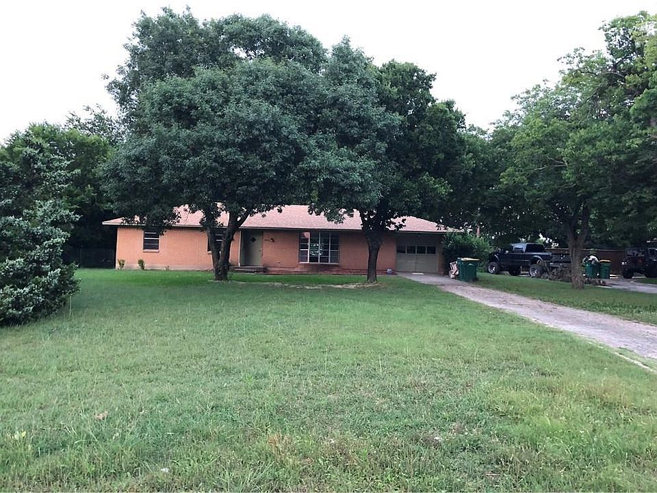1st image of 1822 Glenn Ln