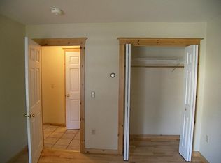 299 Colchester Ave, Burlington, VT 05401