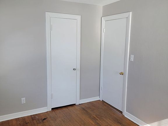 5th image of 4537 Park Ave