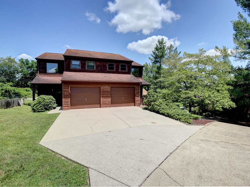 1st image of 115 Stonewood Dr