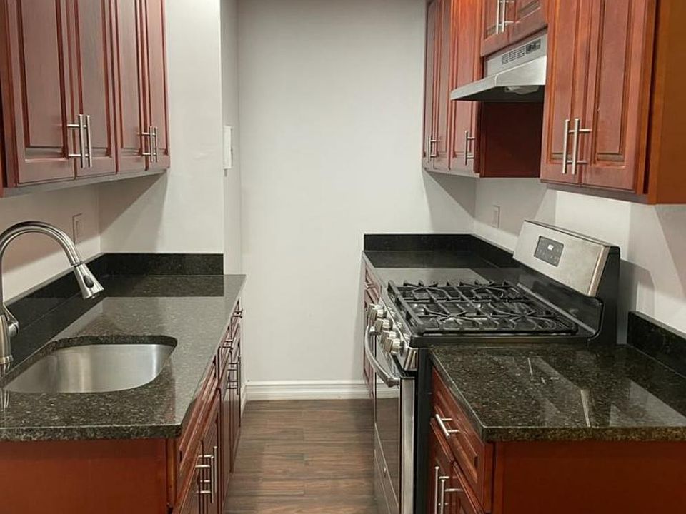 1st image of 508 Van Cortlandt Park Ave APT 2D