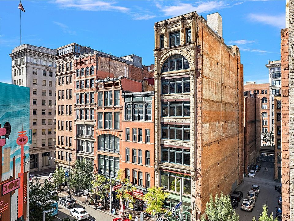 1st image of 915 Liberty Ave #501