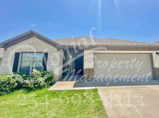 2401 Vicksburg Ln, Temple, TX 76504