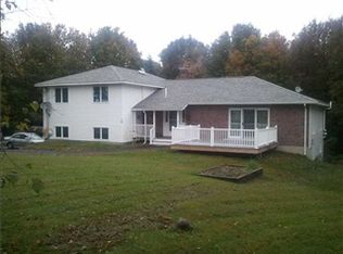 16 Pagoma Ln, Lewiston, ME 04240