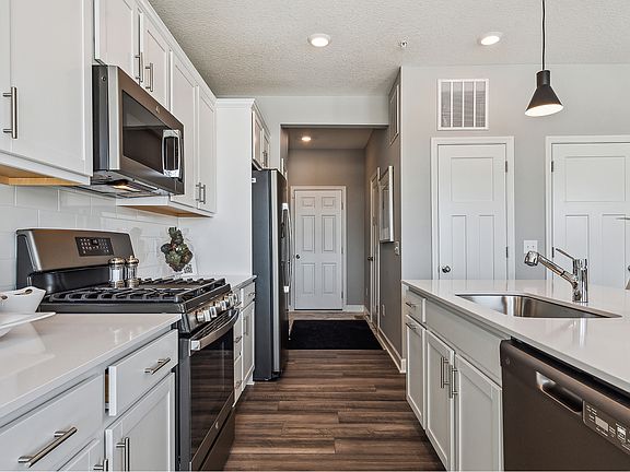 7th image of this home