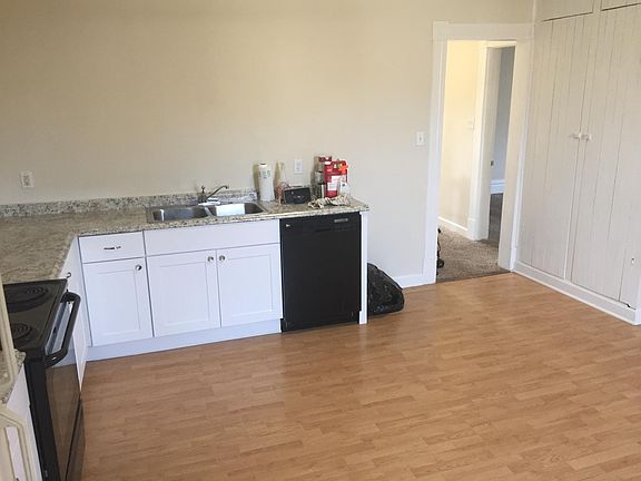 4th image of 329 Hawthorne St #2