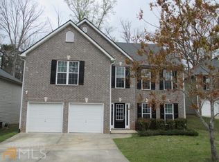 5869 Fairington Farms Ln, Lithonia, GA 30038