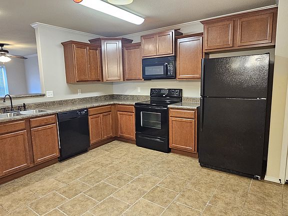 4th image of 14815 Parkway Meadows Dr