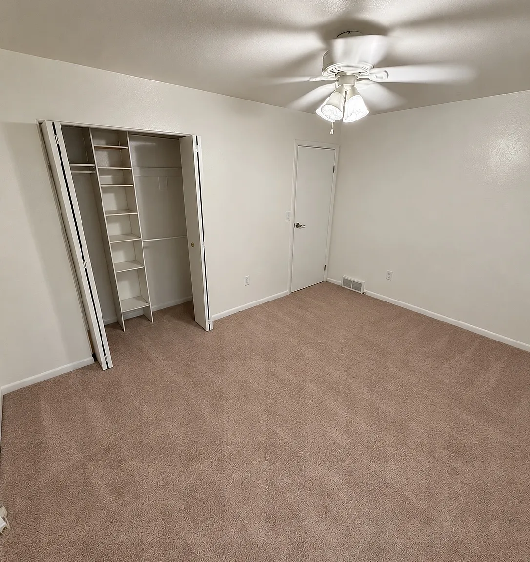 704 Smith St — Photo 4