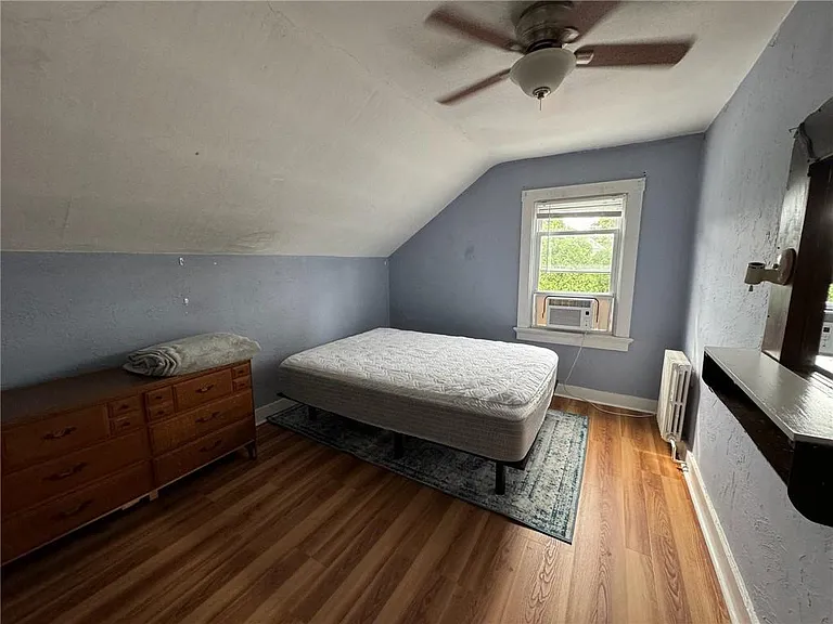 23 Carey St — Photo 24