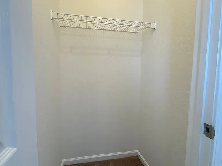 244 Executive Ave #HOA — Photo 8