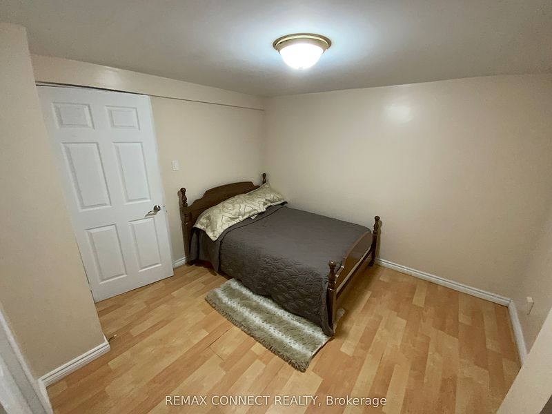 Toronto House for rent - 2 Bedrooms — photo 11