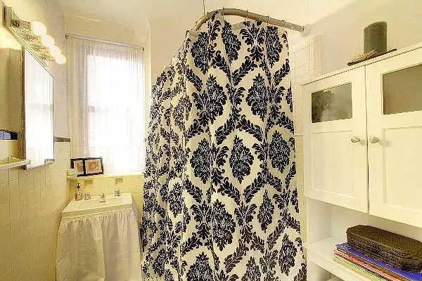 Rented by Oxford Property Group | media 35