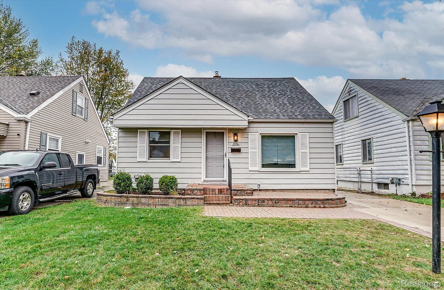 29761 Quinkert St photo 1