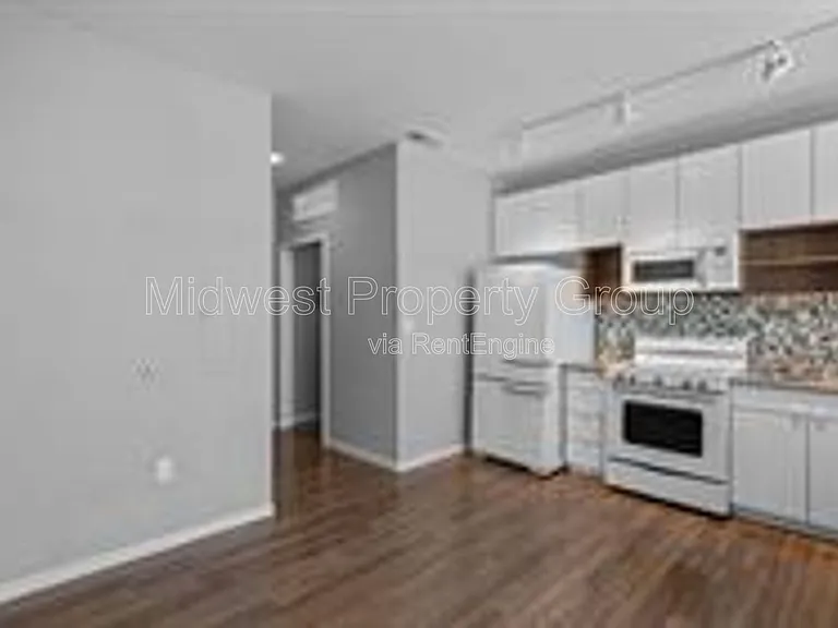 4100 Lindell Blvd #201 — Photo 3