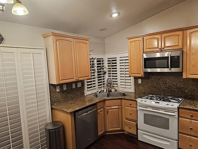 1477 Sappanwood Ave — Photo 15