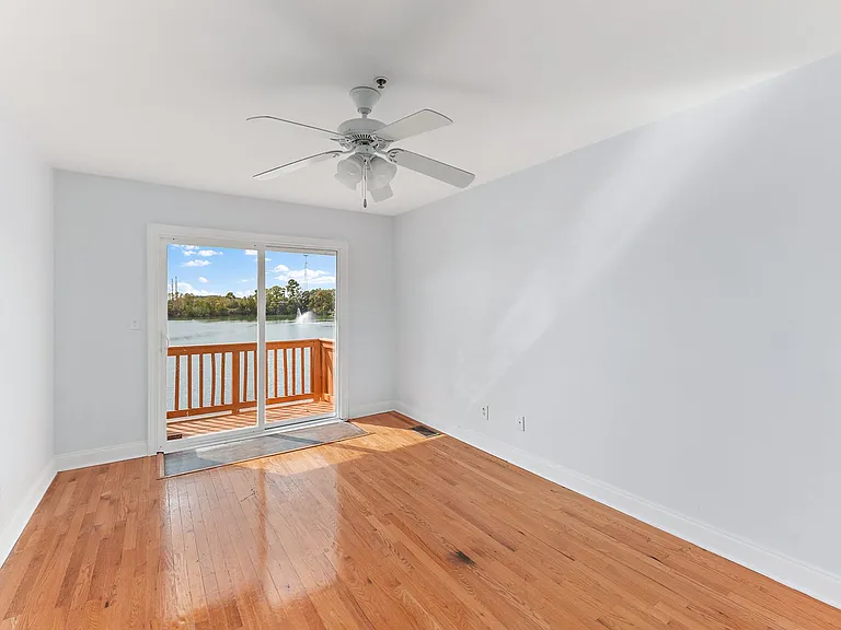 4945 Lake Palmetto Ln — Photo 16