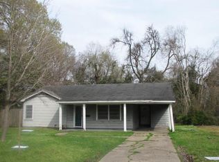 1112 John St, Greenville, MS 38703