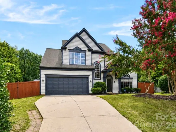 6634 Bells Mill Dr, Charlotte, NC 28269