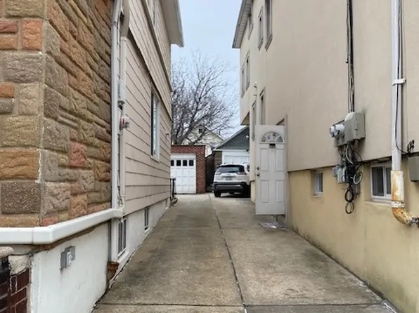 21-41 71st Street image 7 of 31