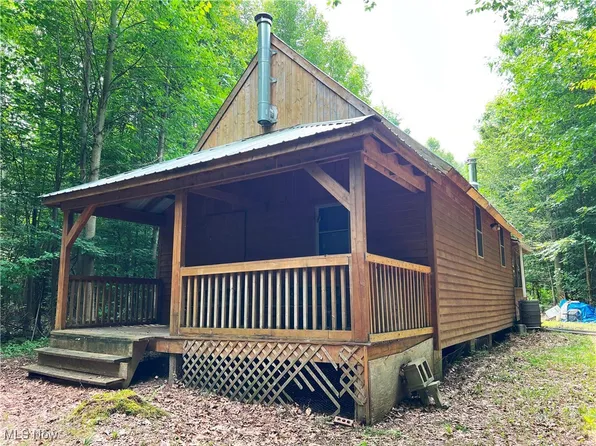 2924 Linton Rd, Jefferson, OH 44047