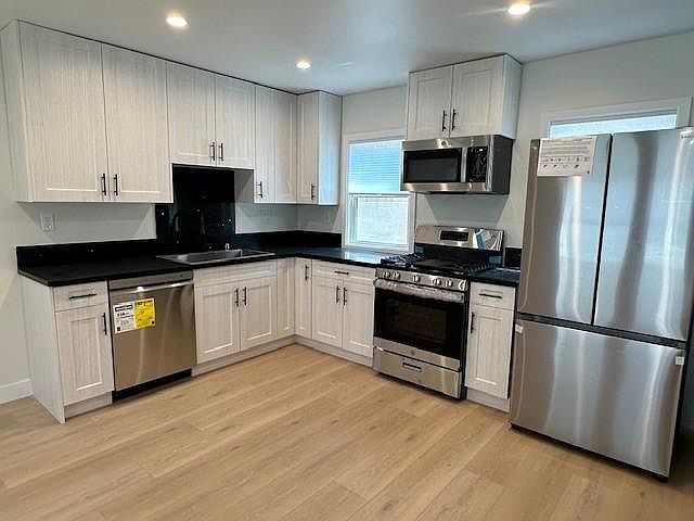 2429 N Lincoln St, Burbank, CA 91504 | Zillow