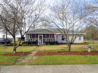 5672 Saint Charles Rd, Mayesville, SC 29104