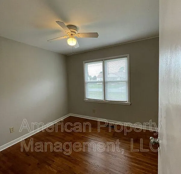 523 E Duncan St — Photo 12