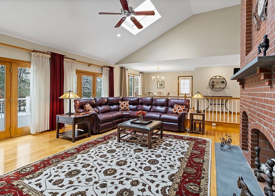 42 Nutting Rd, Westford, MA 01886 Zillow