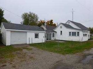 202 E Madison St, Girard, IL