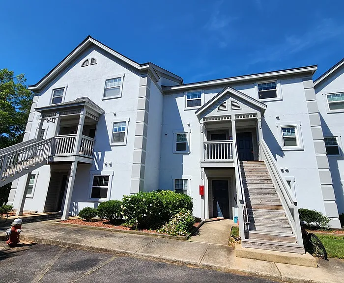2506 Avent Ferry Rd #203 — Photo 1