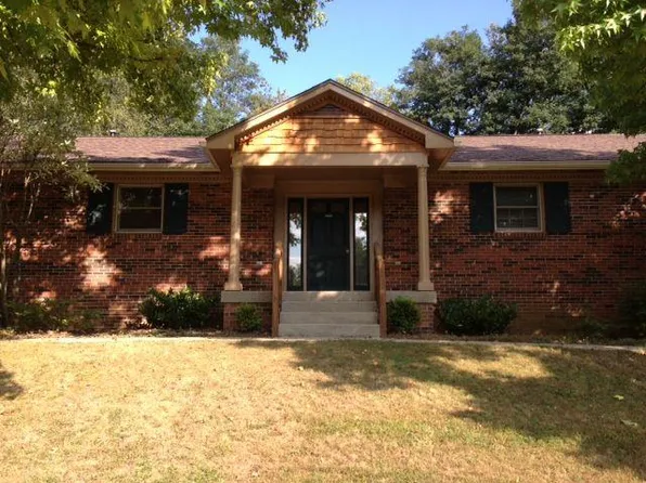 2916 Candlelight Way #B, Lexington, KY 40502