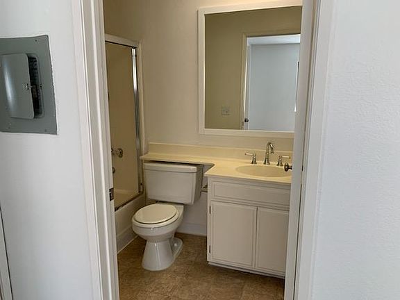 2437 Corinth Ave APT 106, Los Angeles, CA 90064 | Zillow