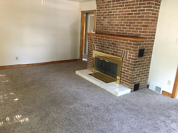 4th image of 2601 S Cornelia St #2601